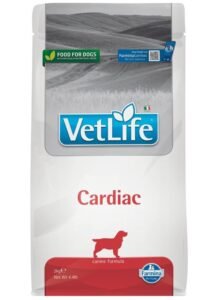 מזון רפואי יבש של רויאל קנין לכלבים הסובלים מבעיות לב, מעוצב באדום אפור ולבן.